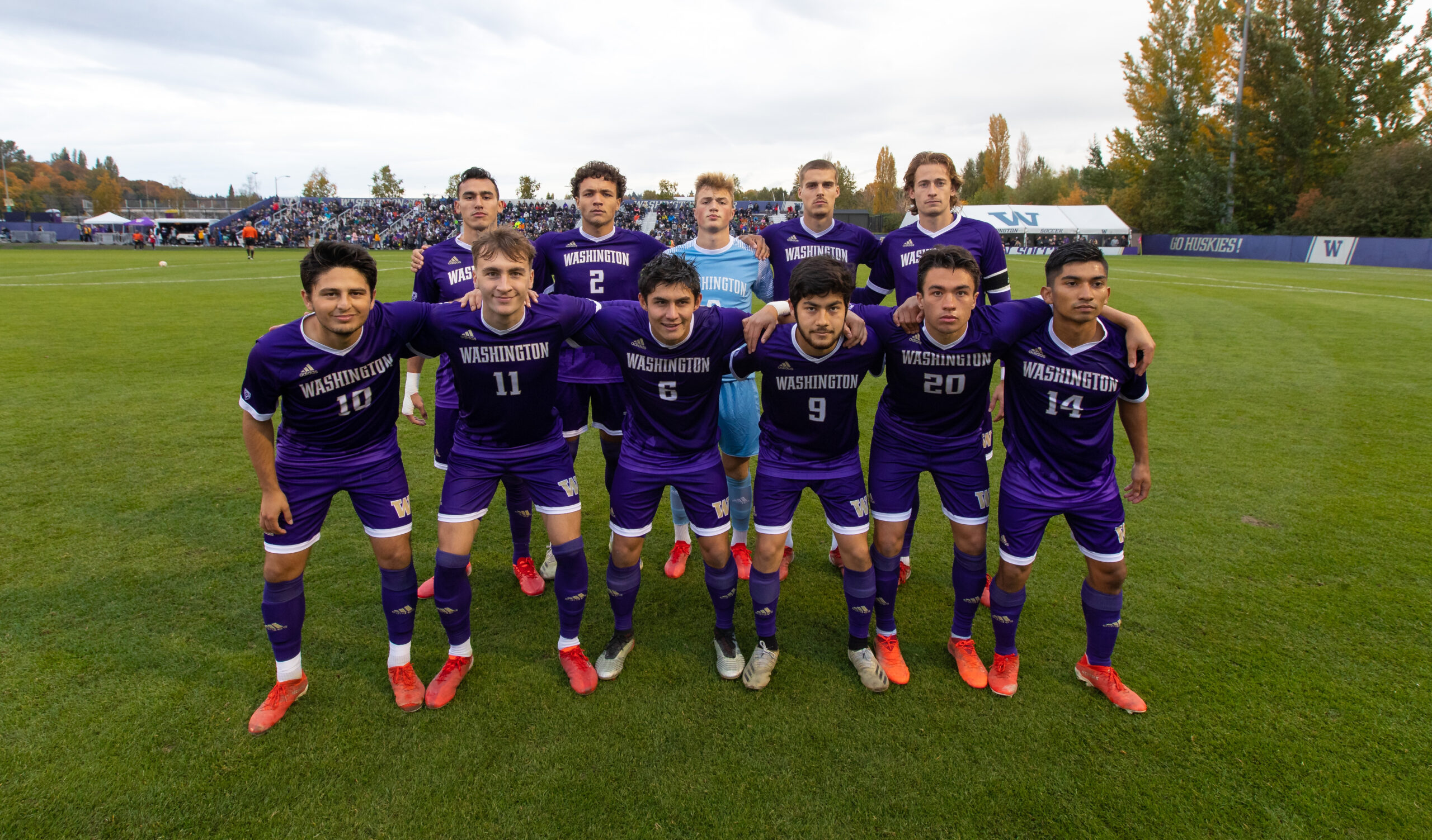 The University of Washington men's soccer team plays Oregon State on October 22, 2021. (Photography by Scott Eklund/Red Box Pictures)